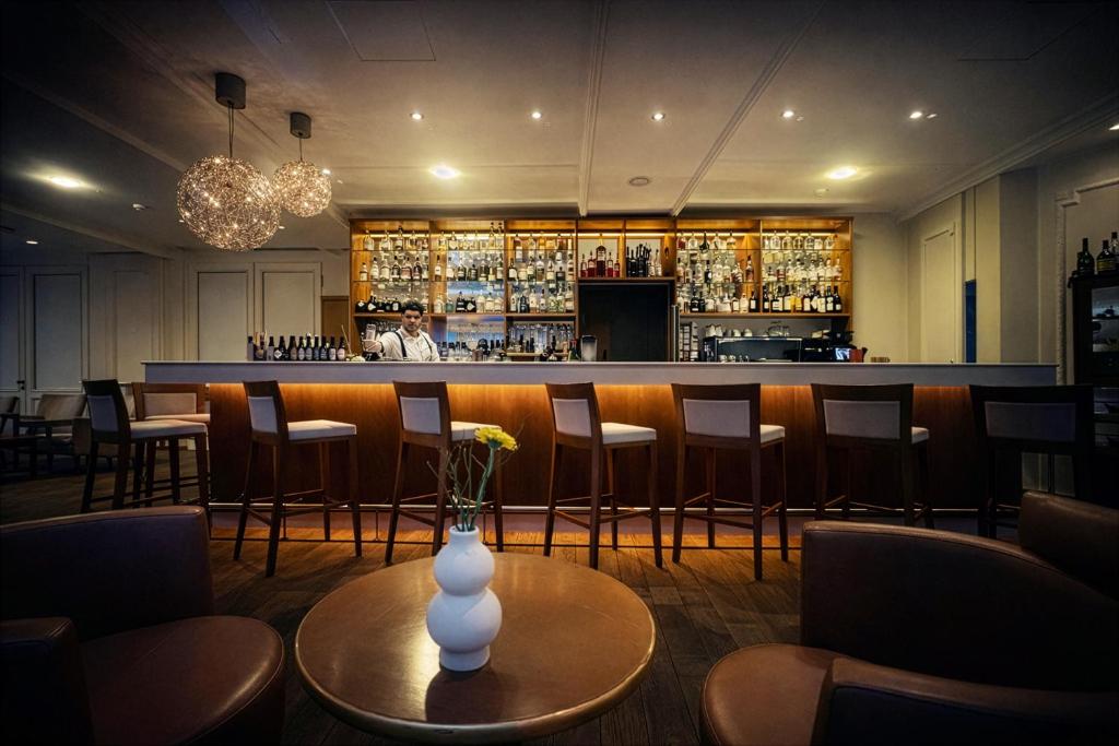 Bar/lounge