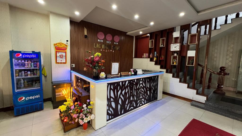 Khách sạn Lạc Hồng
