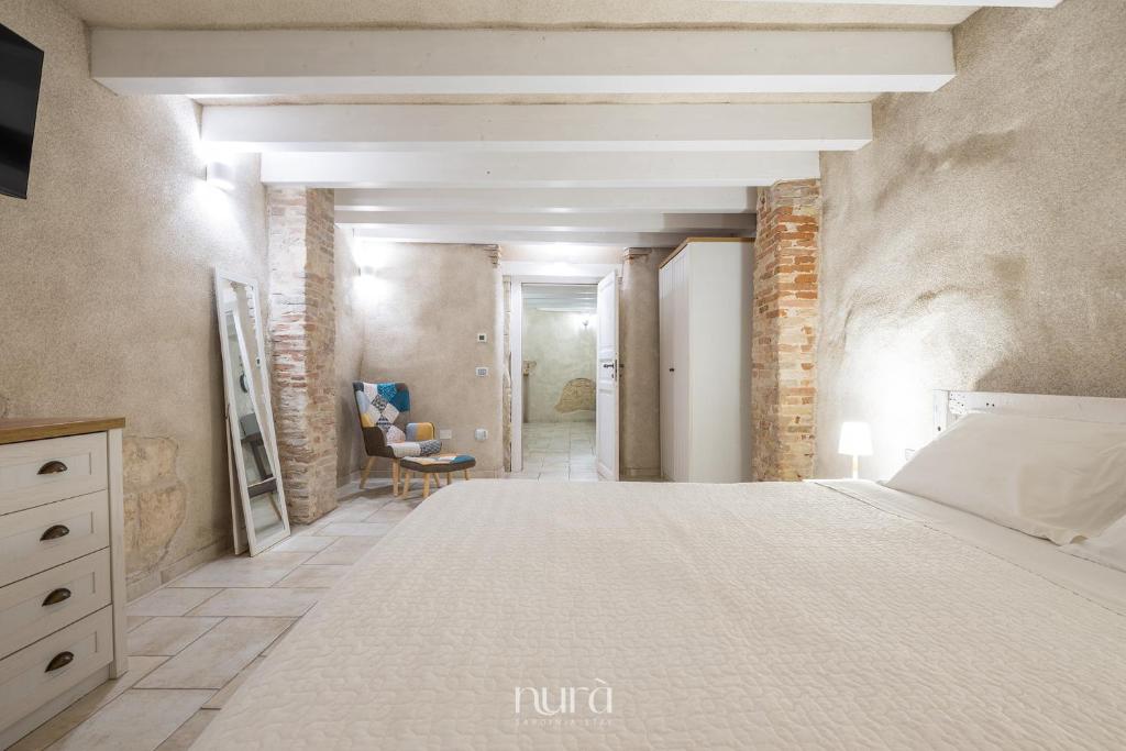 Castello Room & Spa - 2