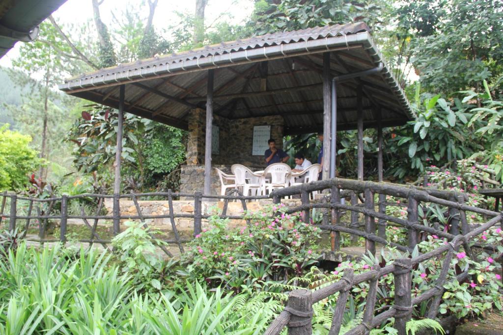 Maskeli Oya Family Park photo