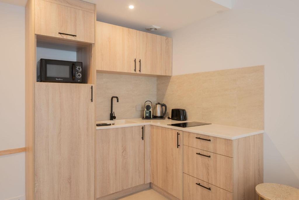 Apartment Place des lices -2BDR-6P- Saint Tropez - 4