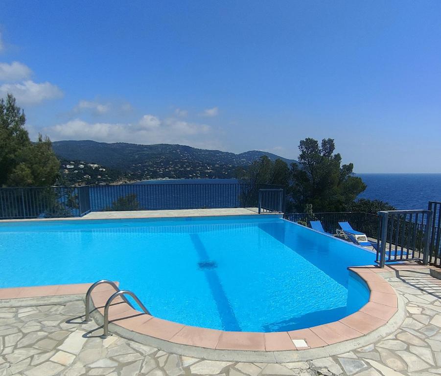 le Lavandou Pramousquier Un coin de paradis 3 étoiles,entre mer et forêt - 5