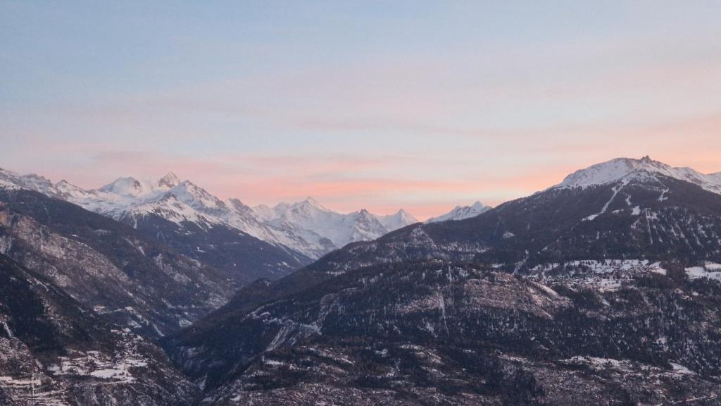 New flat in Randogne Crans-Montana with view - 2