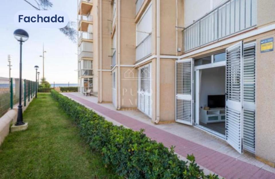 Apartamento a pie de playa en La Pineda - 2