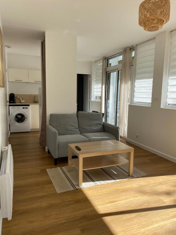 Nice bright 1 bedroom apartment with balcony - N3 - 3