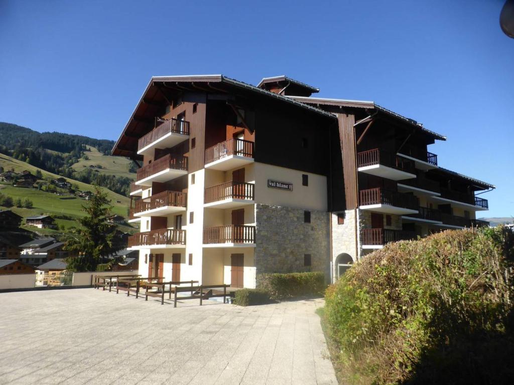 Duplex spacieux 6 pers. au cœur du village, proche des pistes, piscine l'été, équipements complets - 5