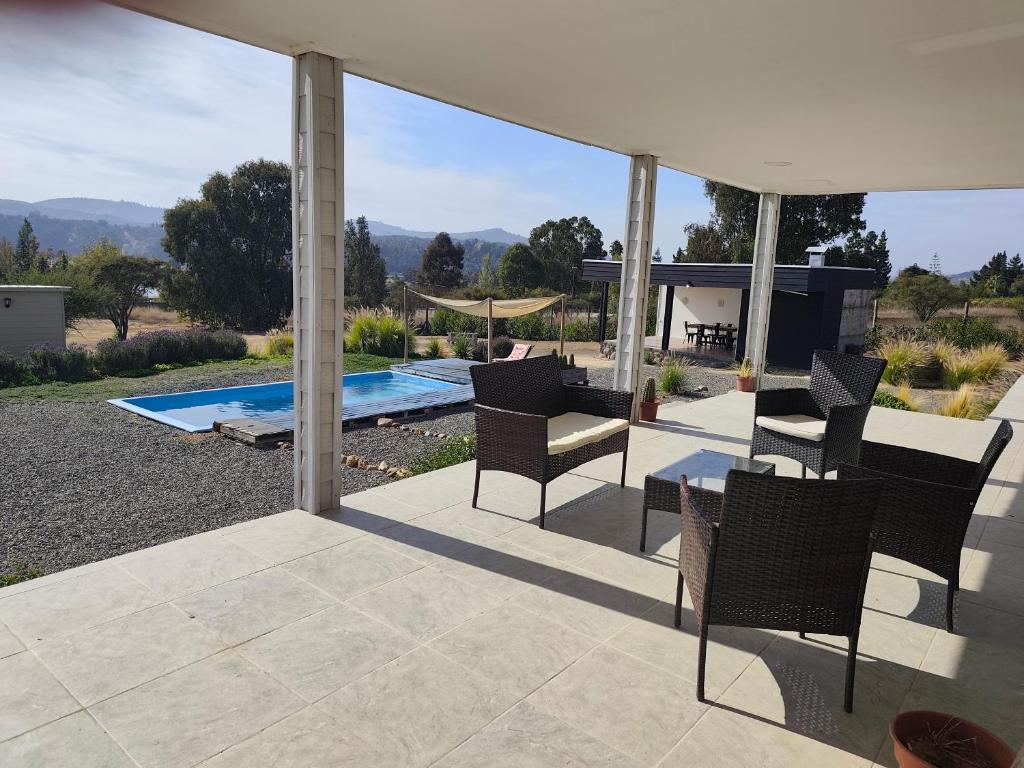 Hermosa casa en lago rapel - 1