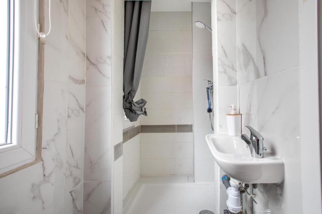 Appartement T3 avec Jacuzzi Privatif et Cour - Mulhouse - 3