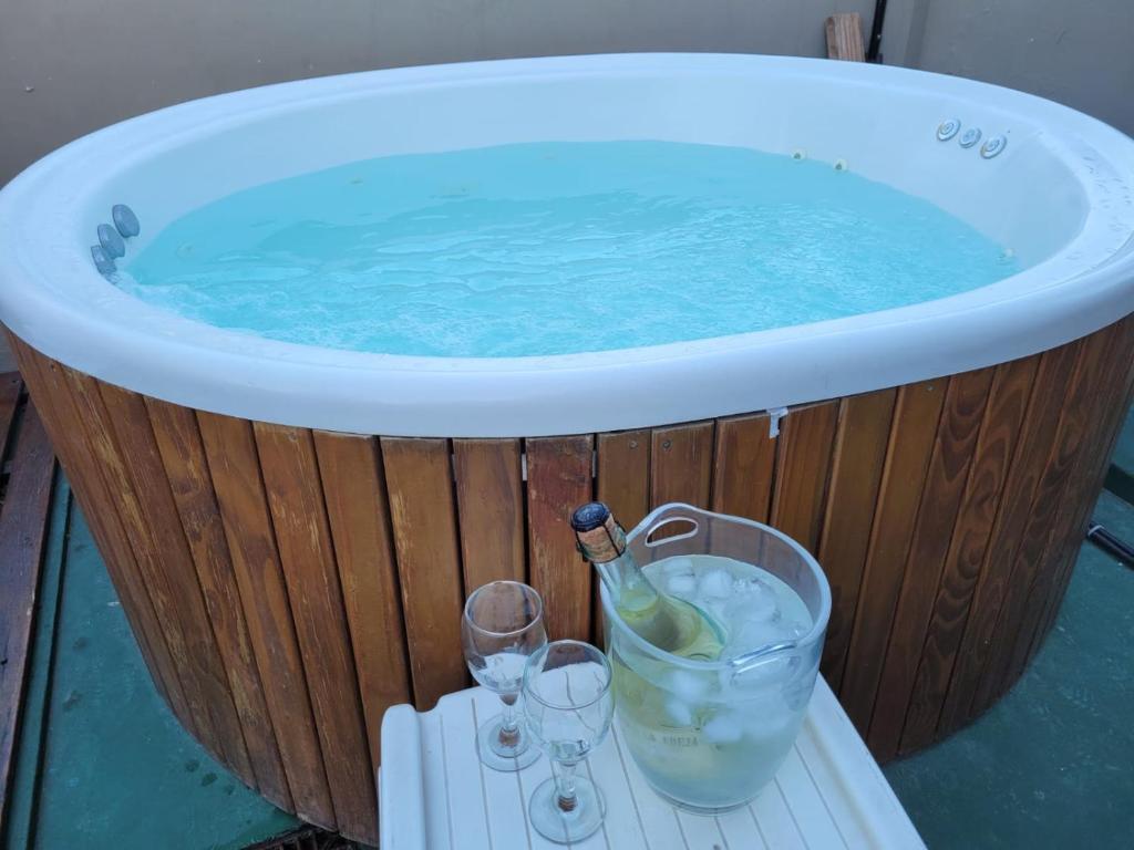 Luminoso, terraza propia y jacuzzi - 5