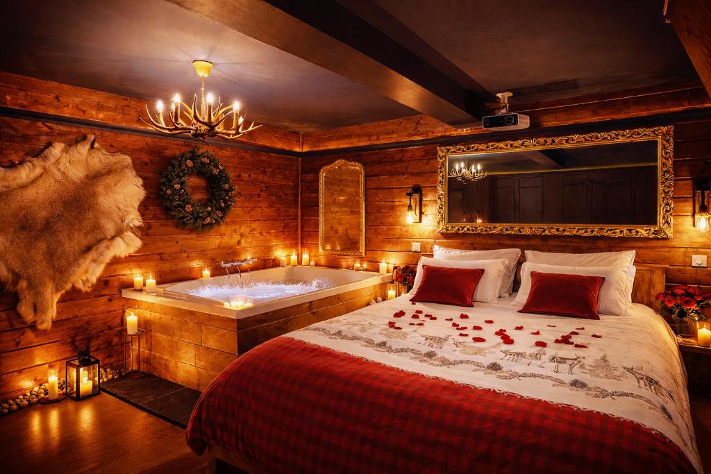 Le Chalet romantique, SPA XXL, 5 min centre ville, Écran cinéma, Lit king size, cascade d'eau - 1