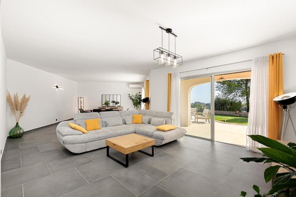 Superbe villa avec piscine proche de Cannes - 2