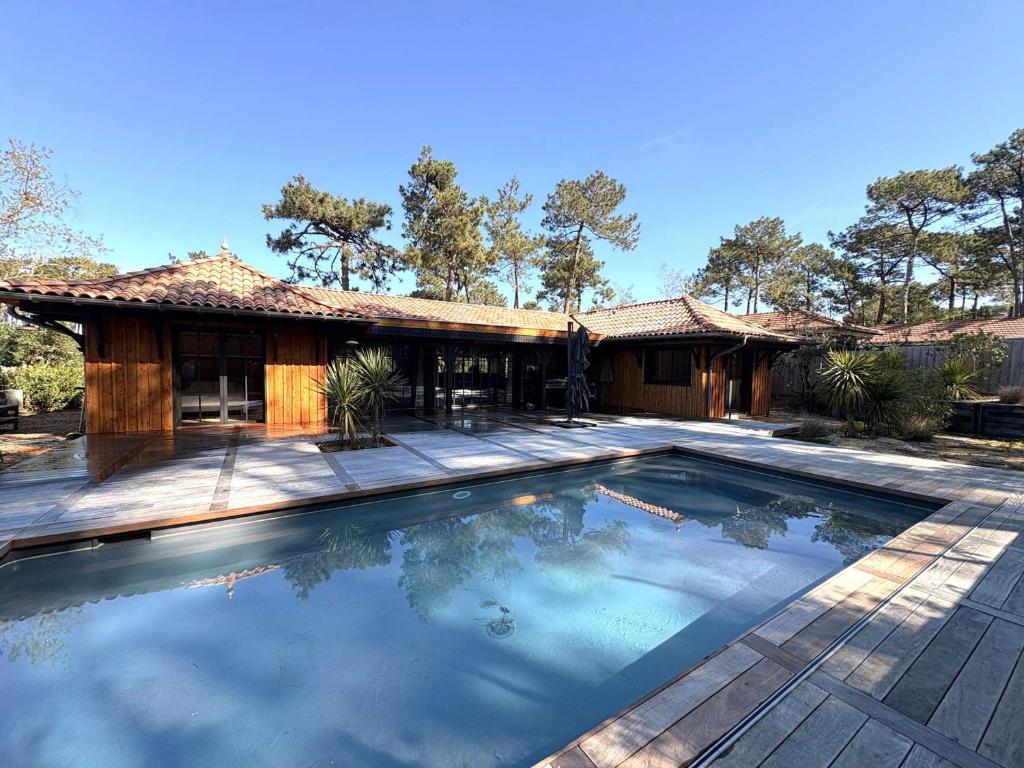 Villa somptueuse avec piscine - 8 pers. - FR-1-736-78 - 4
