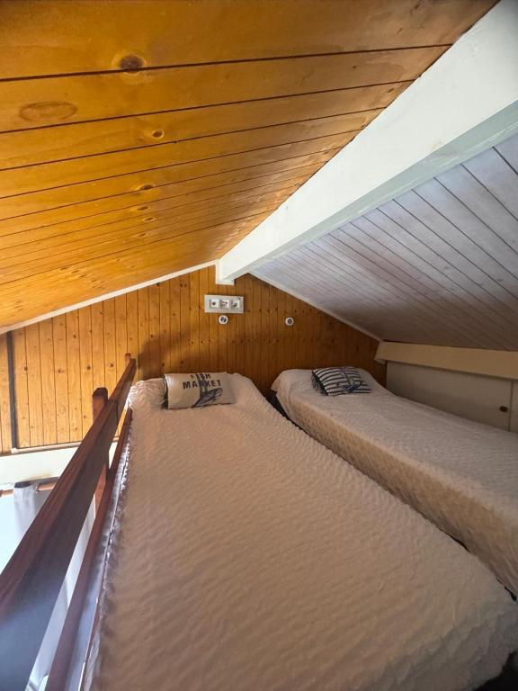 Chalet in Khelus with a quiet veranda & nature - 4