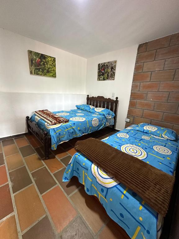 Hostal Finca Los Girasoles - 3