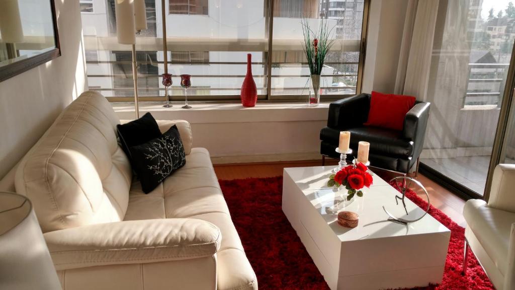 La Gloria 30. Las Condes — Hotel in Santiago