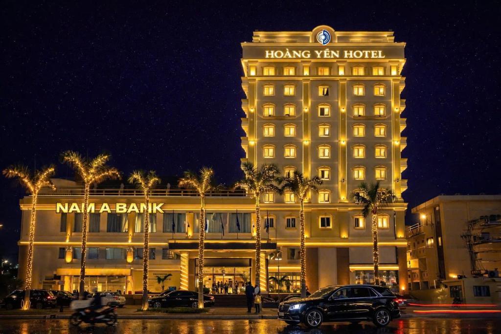 Sandals Hoang Yen Hotel