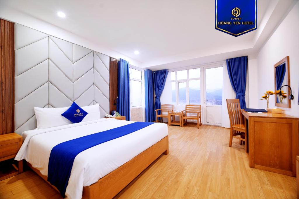Sandals Hoang Yen Hotel
