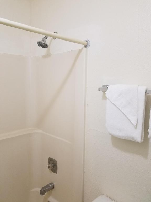 Masters Inn I-26 photo