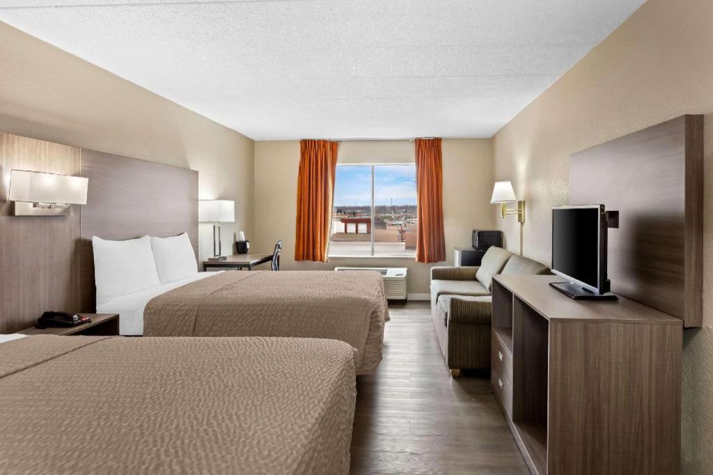 Econo Lodge Willowbrook