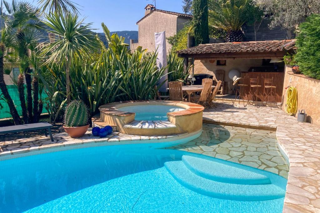 Villa for 7 guests with private pool and hot tub near Cannes - 1