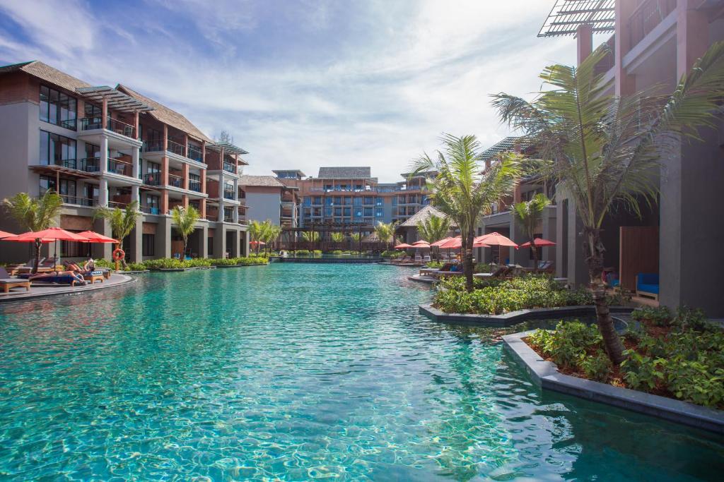 マイ ホリデイ バイ マイ カオラック（大人専用） (Mai Holiday by Mai Khao Lak -Adults Only) スイミングプール