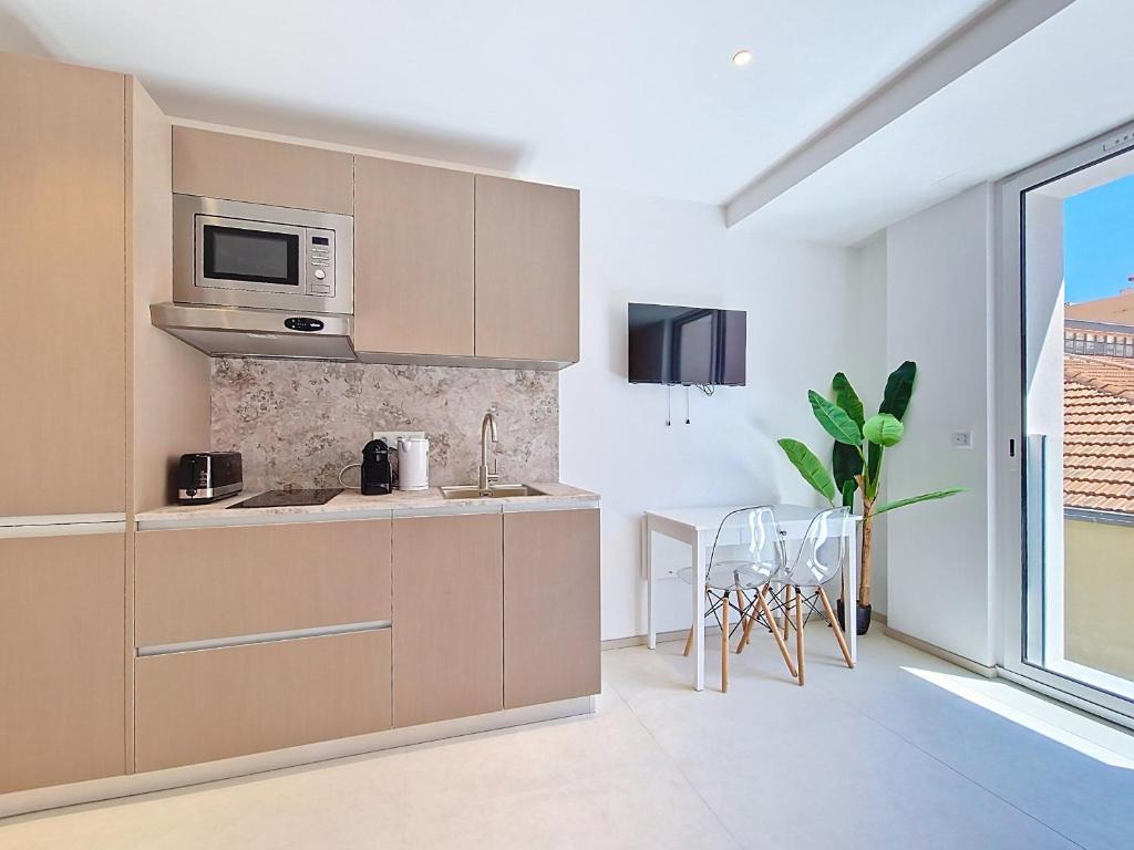 Nestor&Jeeves - JULIANNA AZUR- Central Nice, AC, Walk to beach - 3