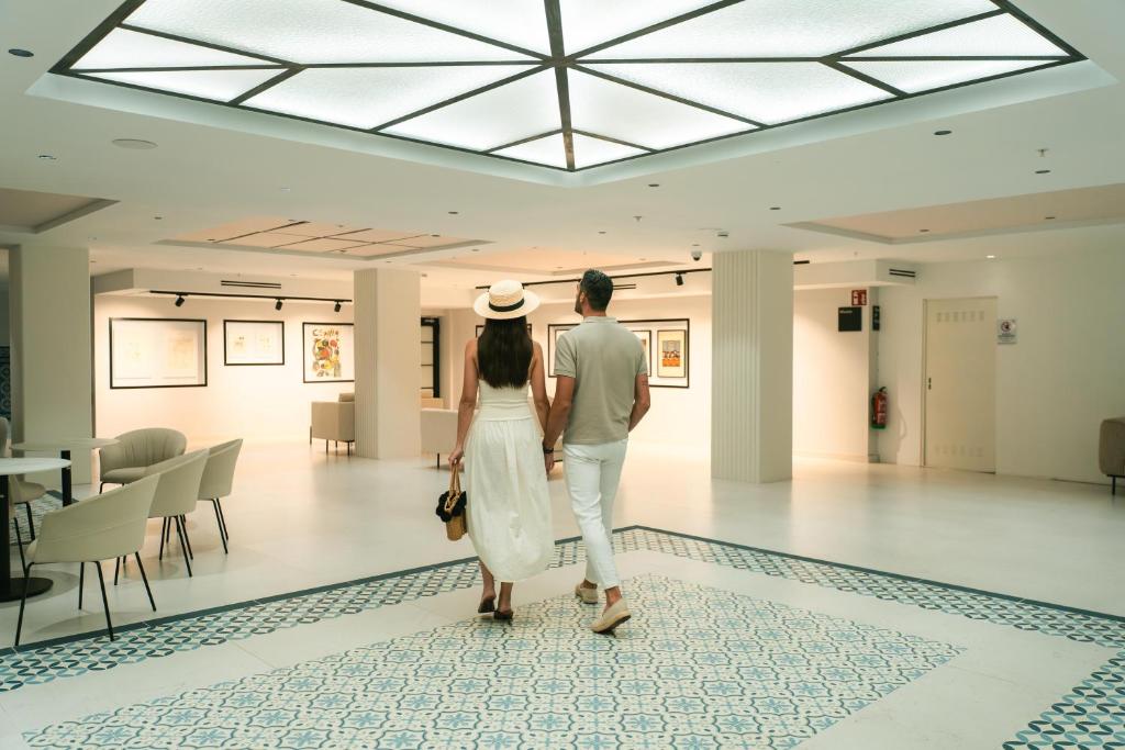 Hotel Villa España — Hotel building in Benidorm, Valencian Community