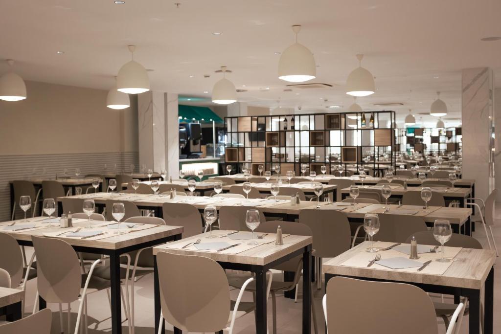 Hotel Villa España — Restaurant & bars in Benidorm, Valencian Community