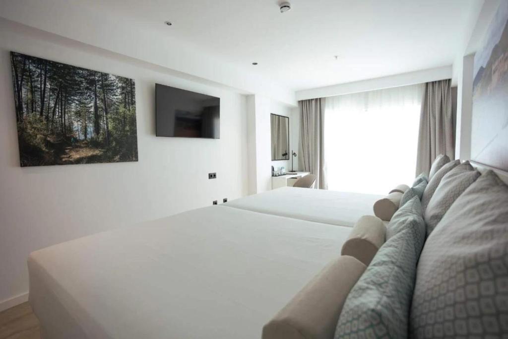Hotel Villa España — Hotel rooms in Benidorm, Valencian Community