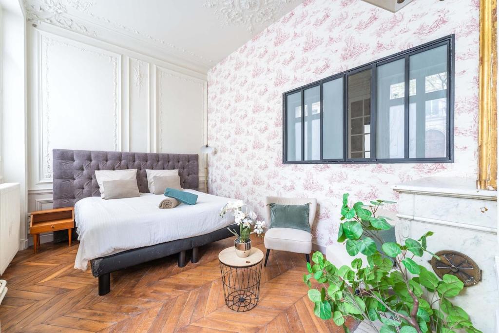 3Bdr & 2 bathrooms next to Champs Elysées, Opéra - 2