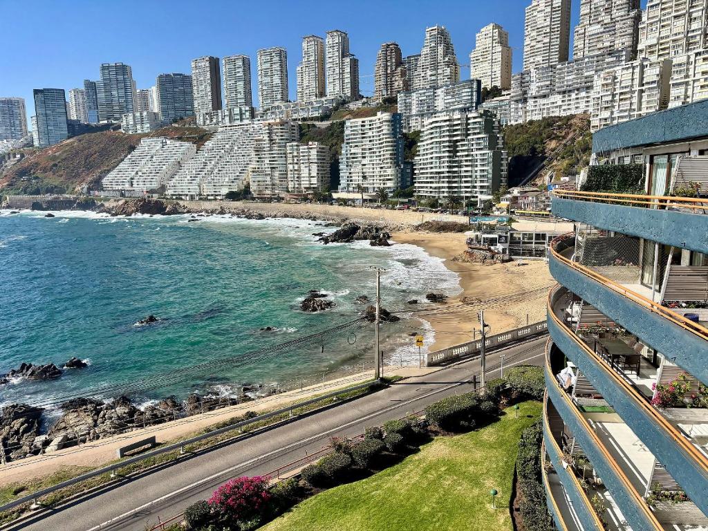 Wonderful sea view, beachfront - 4