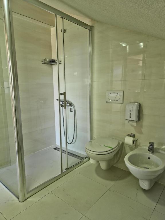Pure Sky Apartments - with pool - 5