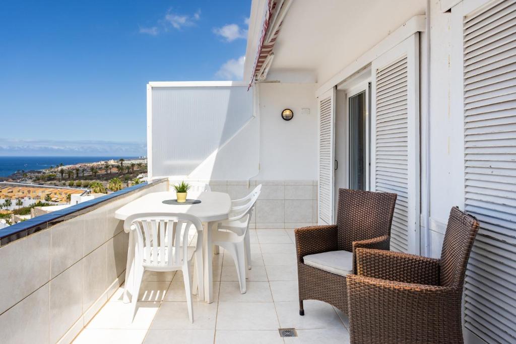 Sea & Pool view apt in Costa Adeje - 5