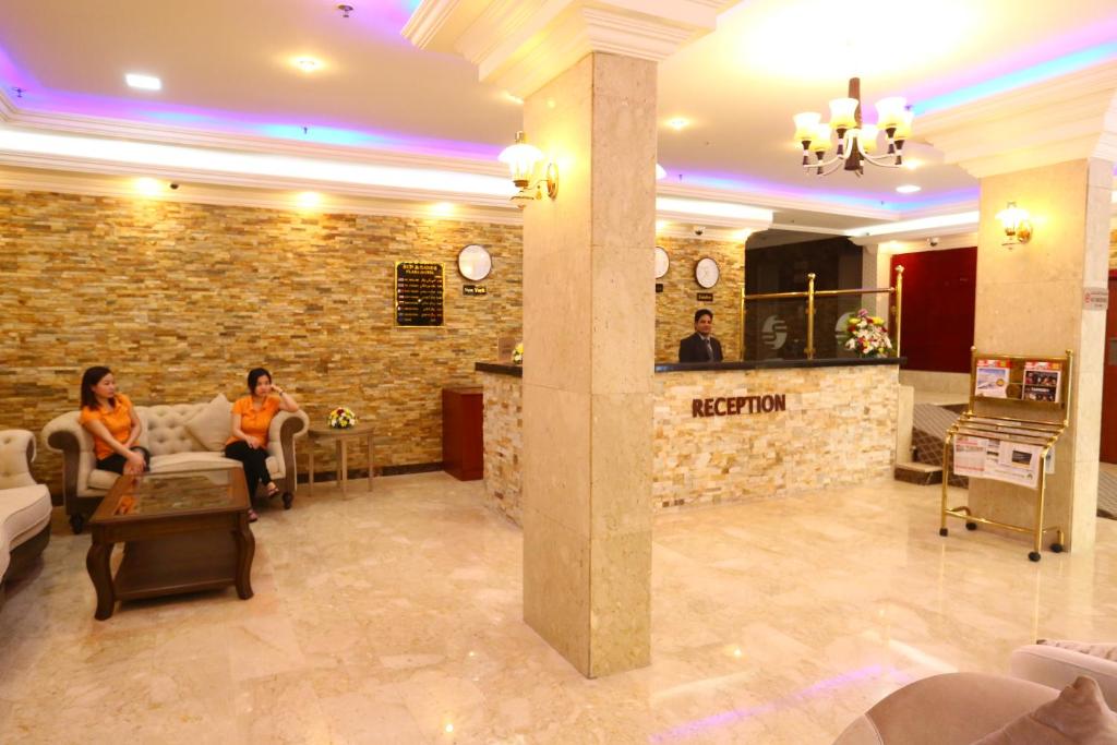 Lobby, Sun And Sands Plaza Hotel in Dubai