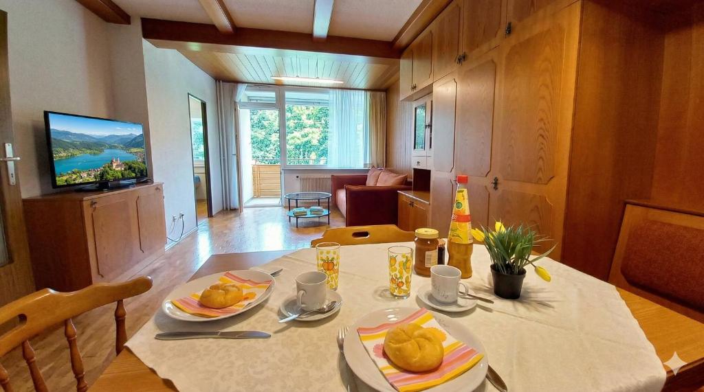 VERONIKA Haus KMB Seeappartement am Ossiacher See mit direktem Seezugang und Hallenbad - 1