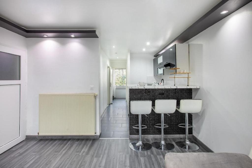 Appartement T2 Cosy avec Fibre et Stationnement Gratuit - 5
