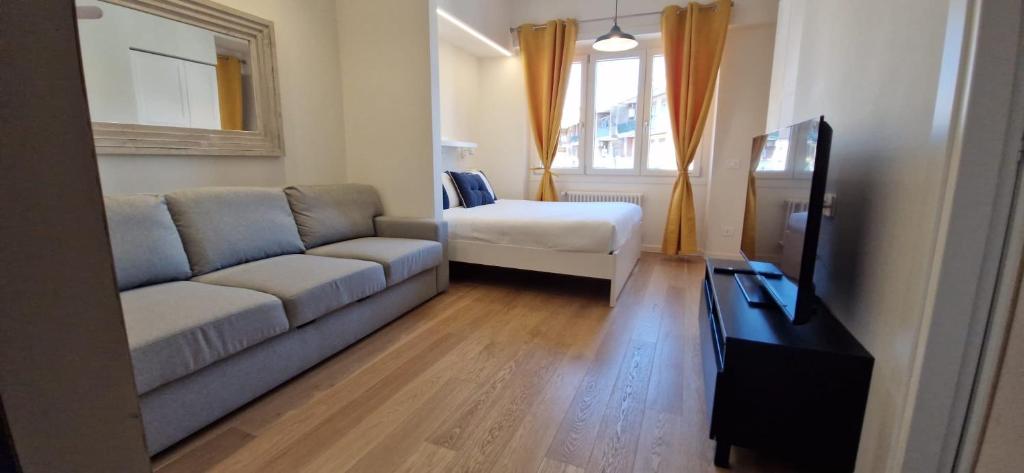 Spacious and cozy apartment near Metro A - 5