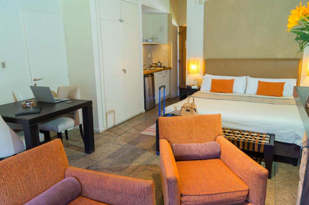 Galileo Boutique Hotel - 4