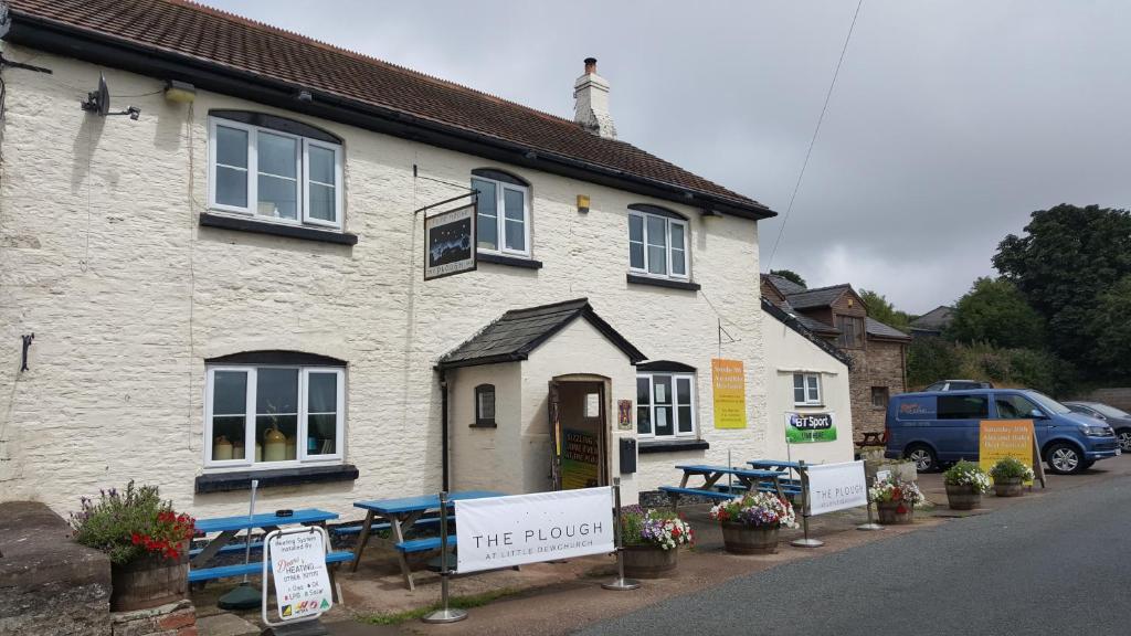 The Plough Inn — Hotel in Little Dewchurch