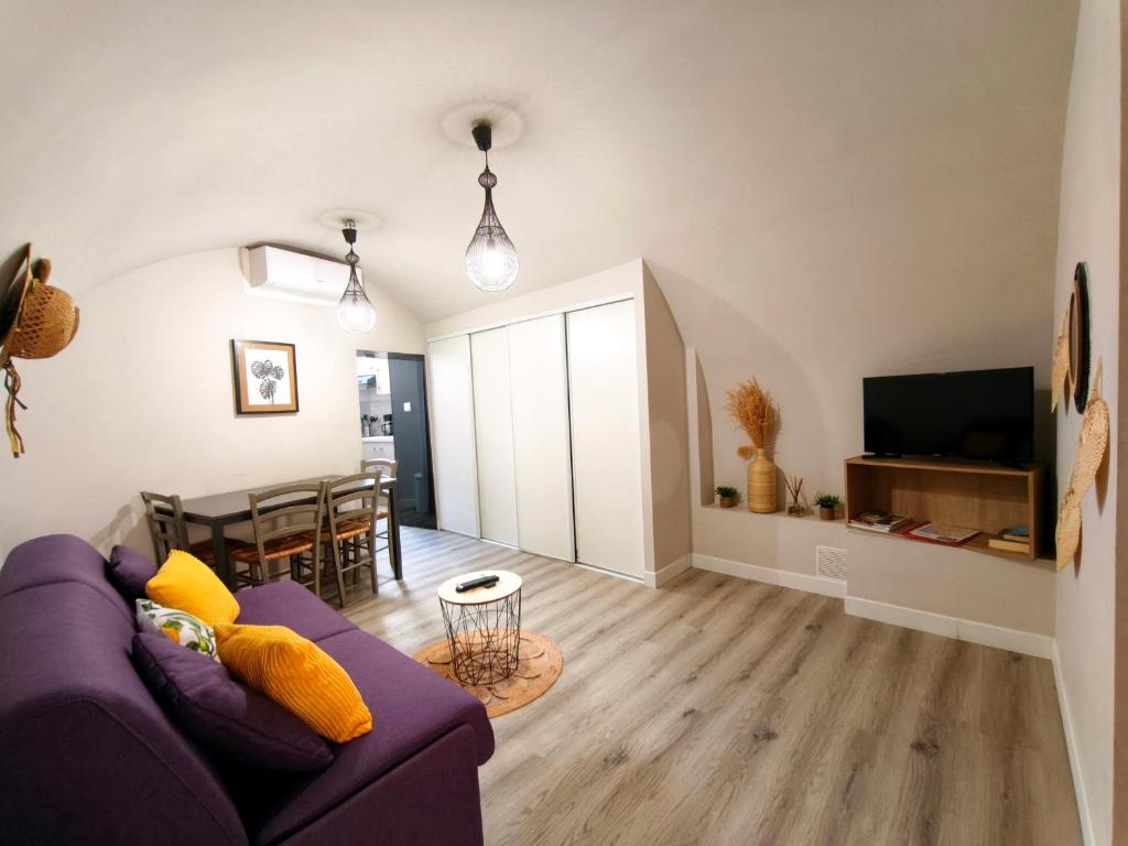 Mistral Studio - 2