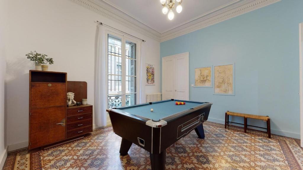 Charming residence Downtown Pool & Billiards - 3