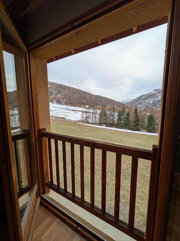 Appartement 3 pieces 6 personnes, 2 chambres, wifi fibre gratuit, piscine l'été et au pied des pistes l'hiver - 4