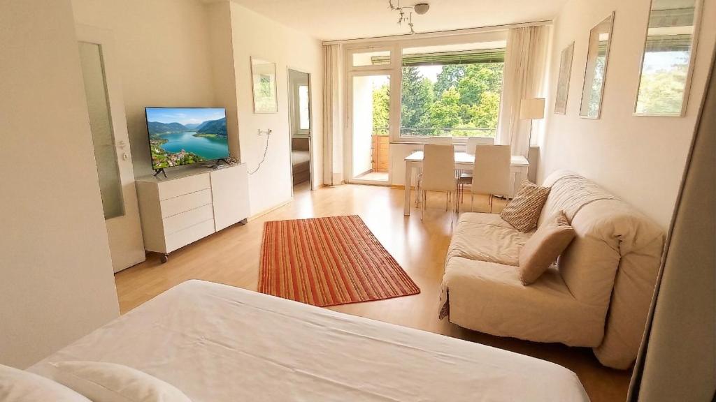 CHRISTOPH Haus KMB Seeappartement am Ossiacher See mit direktem Seezugang und Hallenbad - 1