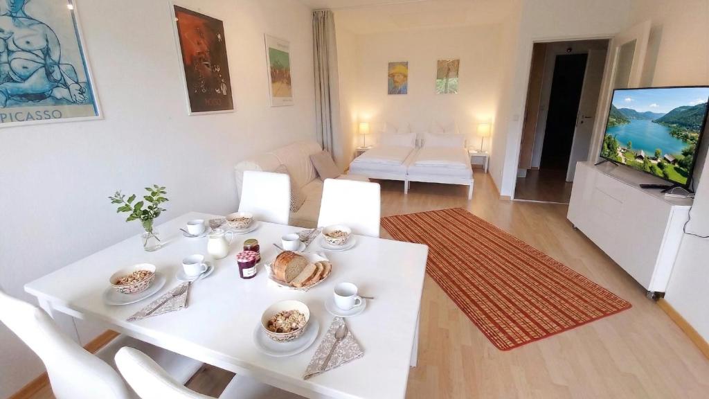 CHRISTOPH Haus KMB Seeappartement am Ossiacher See mit direktem Seezugang und Hallenbad - 2