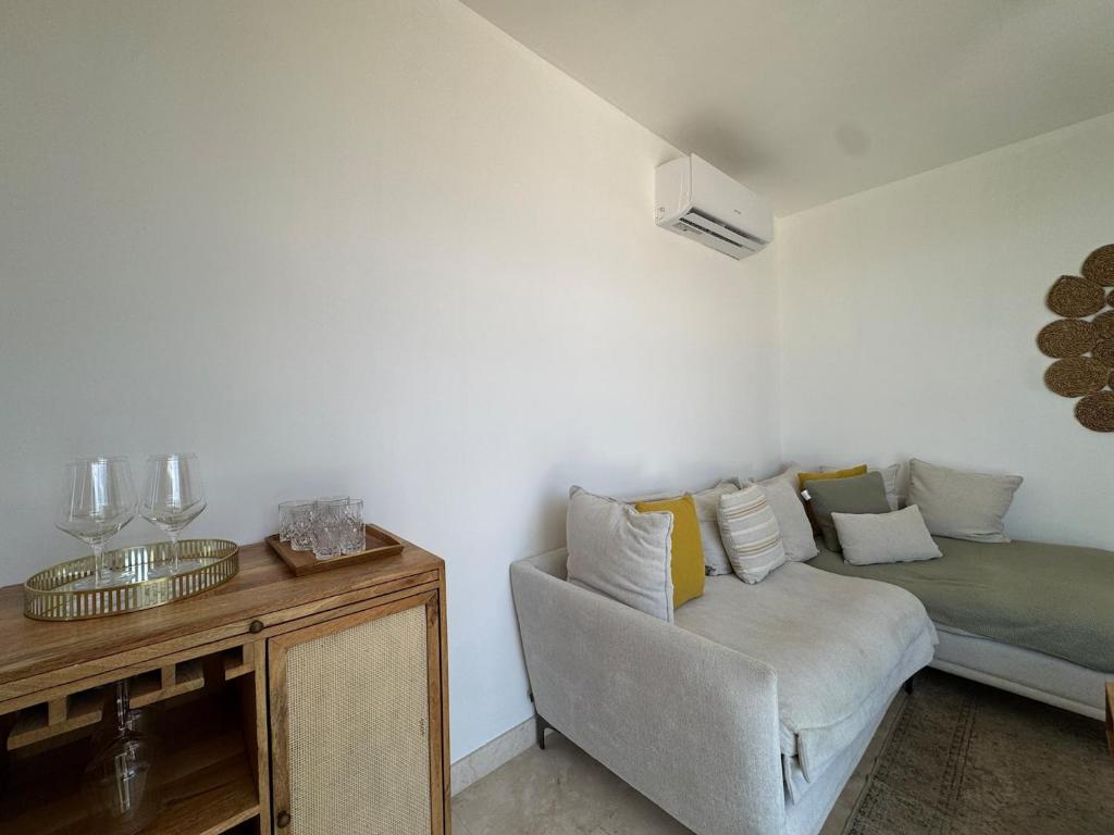 Perfect for couples, Nice Big Balcony, Very Relax - 5