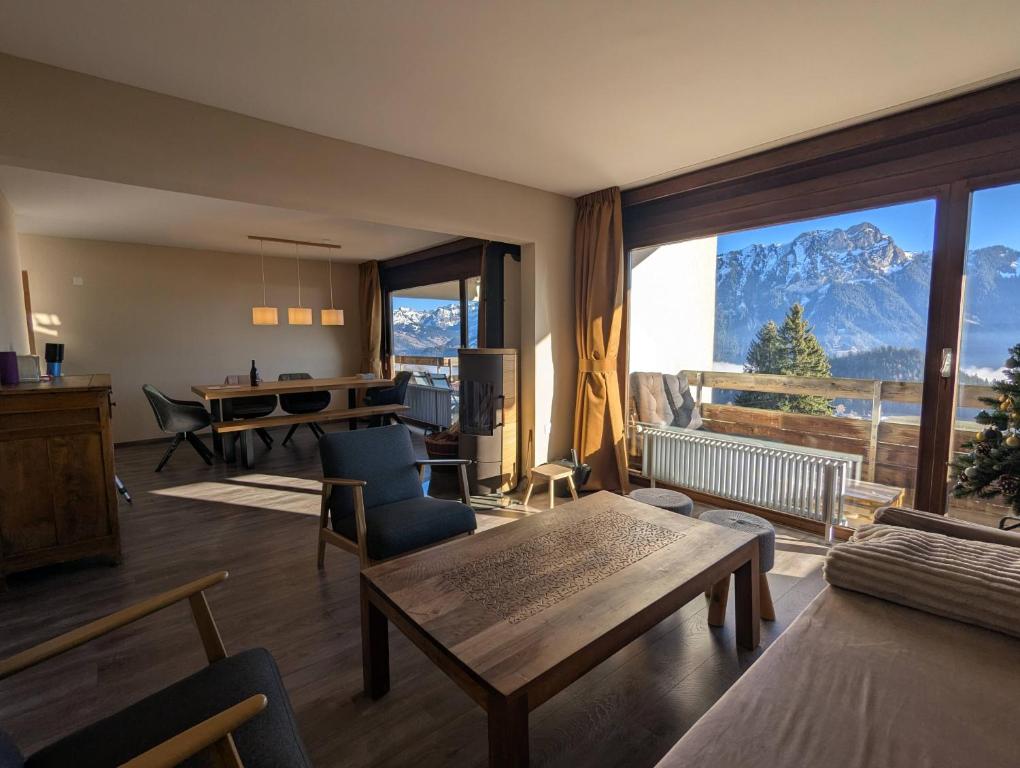 Stunning Alpine Views 3 bedroom apartment Leysin - 3