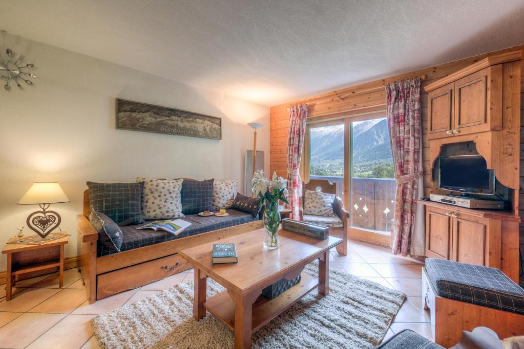 Apt Bellachat 10 for 4 with Pool & 120m to lift - Happy Rentals - 5