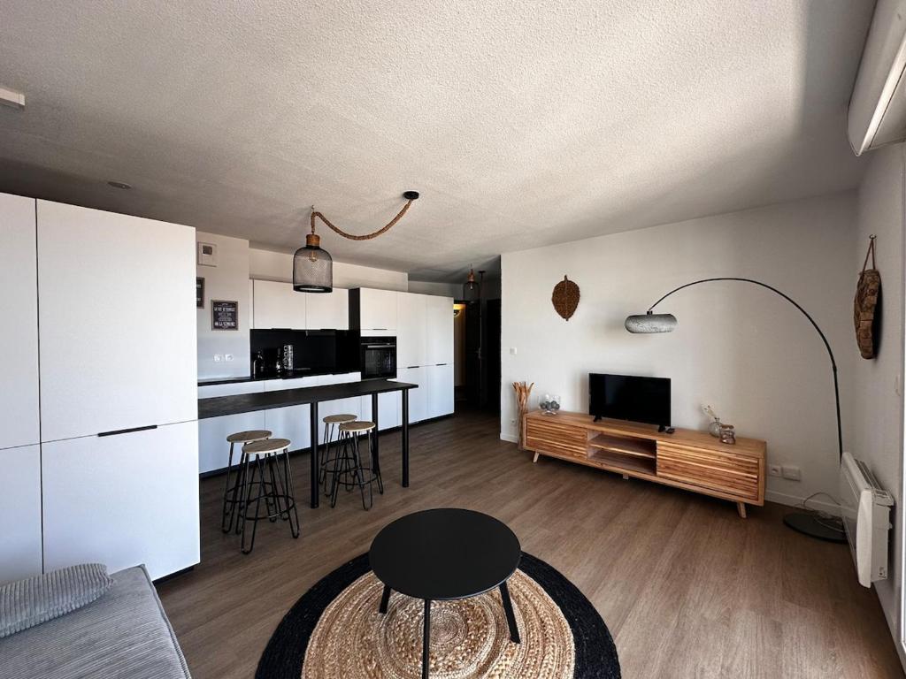 Appartement lumineux avec terrasse et vue imprenable sur l'étang de Thau - 5