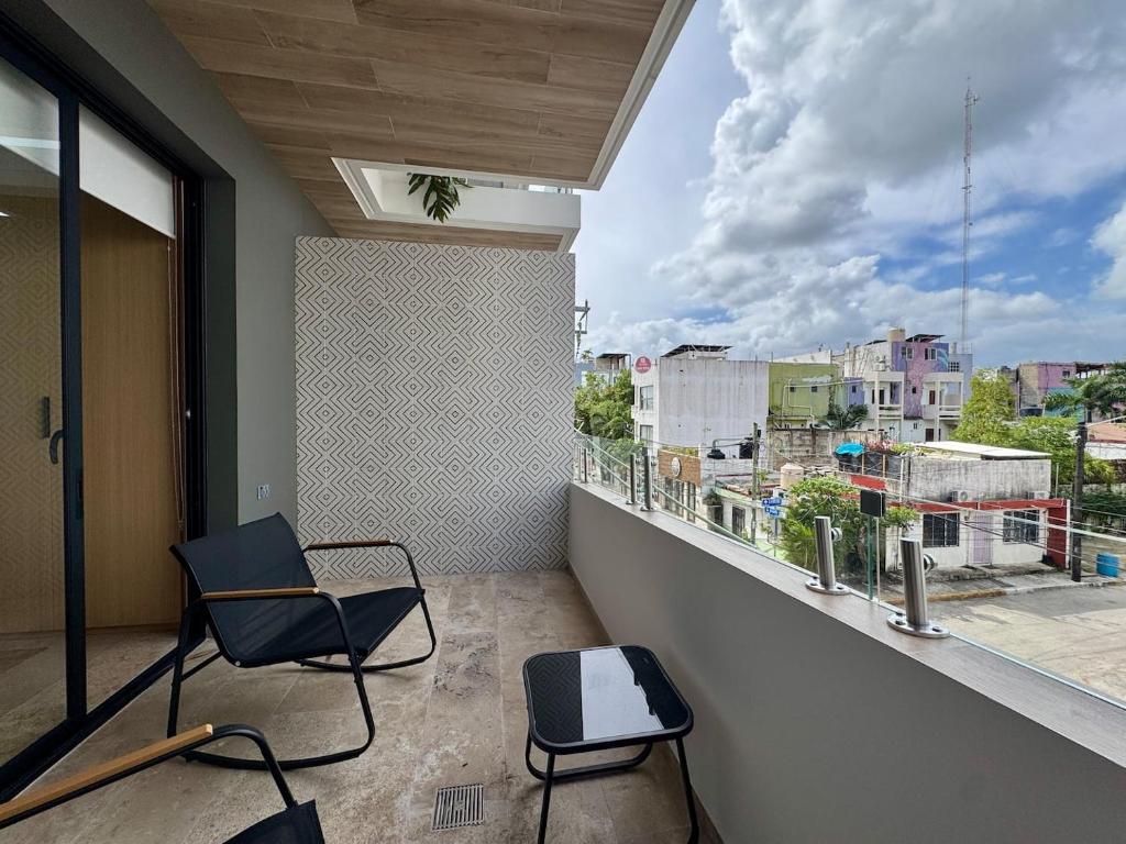 Stylish studio near 5th Avenue with ocean views - 3