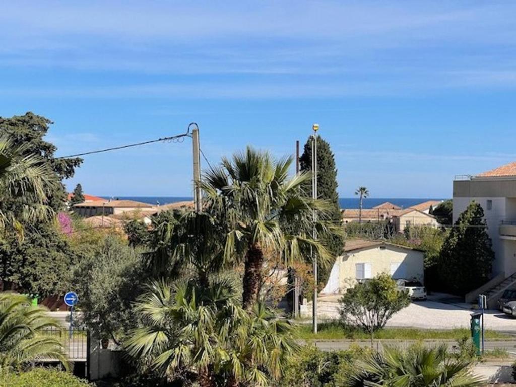 Duplex T2 avec aperçu mer, parking - pers. - FR-1-308-214 - 1
